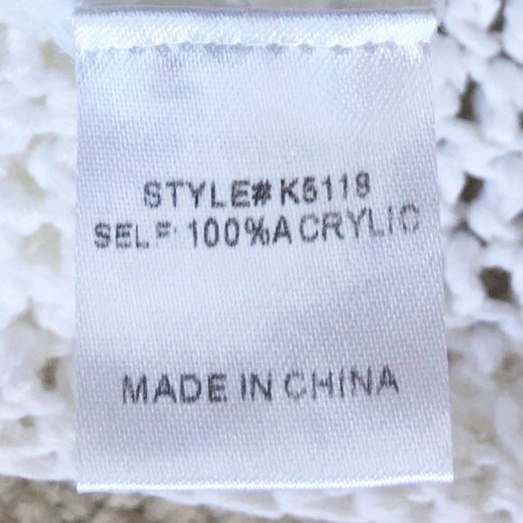 . White Off The Shoulder Crochet Tie Crop Top - Picture 7 of 10